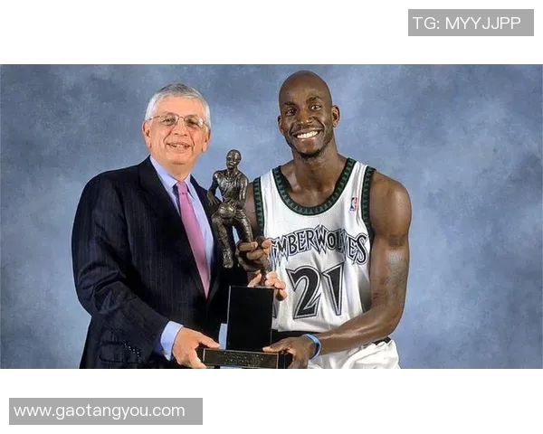 加内特在2004年对阵国王的精彩表现与比赛回顾